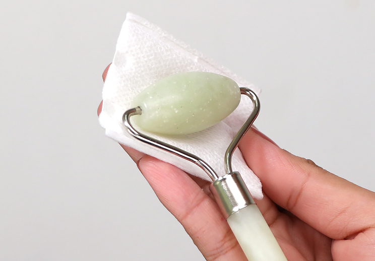 Jade Roller How to Clean? You Should to Know About That!